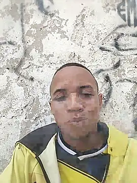 Snapshot of Andreskelly chatting on March 4, 2026, 6:37 pm Andreskelly online show from March 4, 2026, 6:37 pm