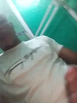 Snapshot of Andreskelly chatting on March 28, 2026, 2:56 am Andreskelly online show from March 28, 2026, 2:56 am