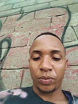 Snapshot of Andreskelly chatting on March 8, 2026, 3:04 pm Andreskelly online show from March 8, 2026, 3:04 pm