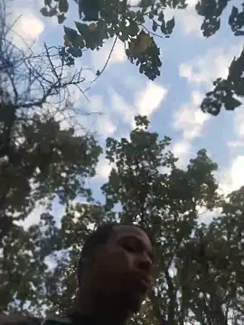 Snapshot of Andreskelly chatting on April 5, 2026, 11:28 am Andreskelly online show from April 5, 2026, 11:28 am