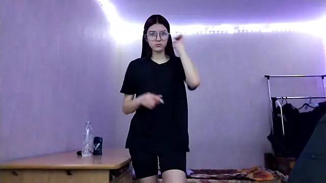 VictorinaMccorey online show from January 10, 2026, 12:11 pm