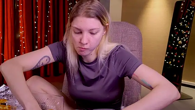 Snapshot of shark_attack52 chatting on January 7, 2026, 1:49 pm shark attack52 online show from January 7, 2026, 1:49 pm