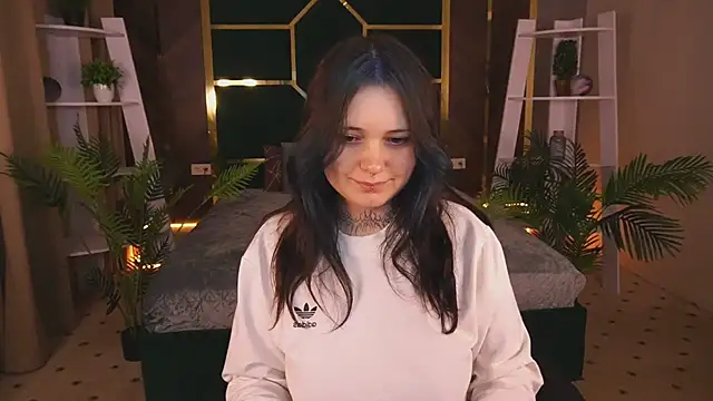 Snapshot of Oliviia_Rose chatting on January 12, 2026, 3:08 pm Oliviia Rose online show from January 12, 2026, 3:08 pm