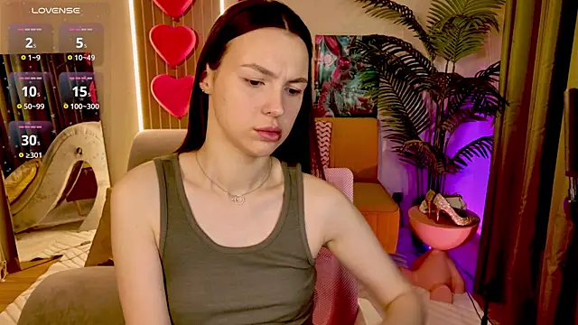 Snapshot of MaxinCarroll chatting on April 15, 2026, 10:10 am MaxinCarroll online show from April 15, 2026, 10:10 am