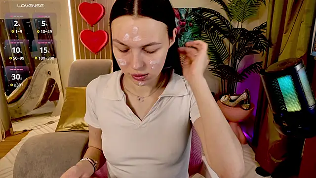 Snapshot of MaxinCarroll chatting on April 10, 2026, 10:11 am MaxinCarroll online show from April 10, 2026, 10:11 am