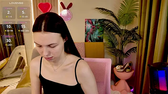 Snapshot of MaxinCarroll chatting on April 9, 2026, 9:59 am MaxinCarroll online show from April 9, 2026, 9:59 am