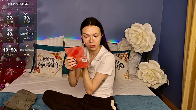 MaxinCarroll online show from January 13, 2026, 5:11 am