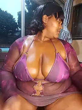 Snapshot of ChoklitBerryXX chatting on March 6, 2026, 4:24 pm ChoklitBerryXX online show from March 6, 2026, 4:24 pm