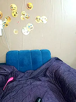 Snapshot of ChoklitBerryXX chatting on April 3, 2026, 7:04 am ChoklitBerryXX online show from April 3, 2026, 7:04 am