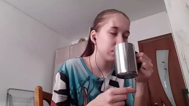 Annette meow1 online show from February 12, 2026, 7:08 am