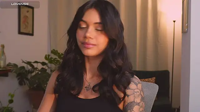 SeleneVaughan online show from May 20, 2026, 11:46 pm