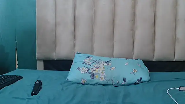 Snapshot of SexyAssQueenX chatting on March 16, 2026, 11:40 pm SexyAssQueenX online show from March 16, 2026, 11:40 pm