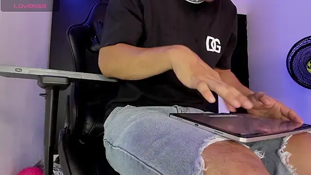 Snapshot of Liam_Mateo chatting on March 29, 2026, 2:35 am Liam Mateo online show from March 29, 2026, 2:35 am