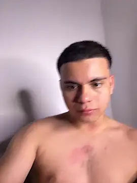 Snapshot of Liam_Mateo chatting on March 4, 2026, 3:47 am Liam Mateo online show from March 4, 2026, 3:47 am