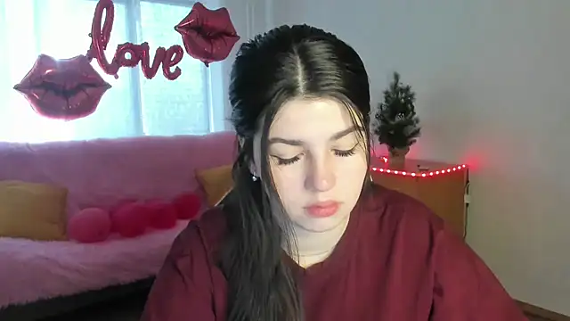 KisaModel online show from February 22, 2026, 7:55 am