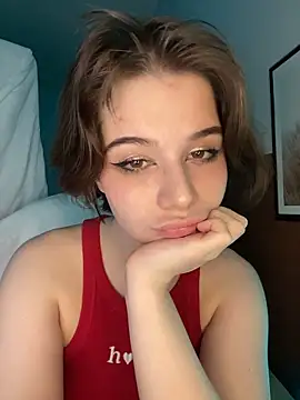 WIKESSTAR online show from December 20, 2025, 4:59 am