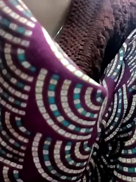 Snapshot of RV_525 chatting on January 9, 2026, 6:53 am RV 525 online show from January 9, 2026, 6:53 am