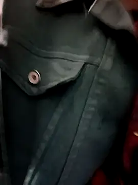 Snapshot of RV_525 chatting on January 7, 2026, 7:35 am RV 525 online show from January 7, 2026, 7:35 am