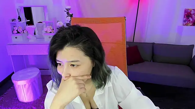 SirenMystiq online show from May 19, 2026, 7:21 pm