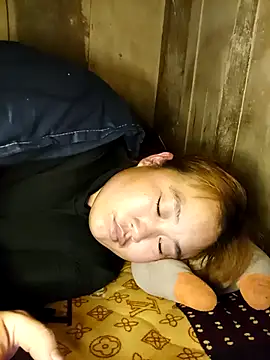 -myaa- online show from February 15, 2026, 9:47 pm