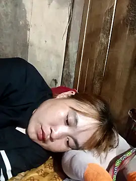 -myaa- online show from February 26, 2026, 4:56 am