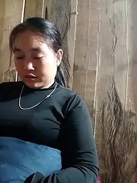 Snapshot of -myaa- chatting on December 16, 2025, 6:23 pm -myaa- online show from December 16, 2025, 6:23 pm