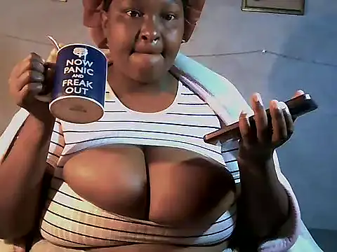 Snapshot of sweetmilkylady chatting on June 2, 2026, 5:07 am sweetmilkylady online show from June 2, 2026, 5:07 am
