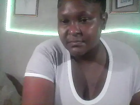 sweetmilkylady online show from April 1, 2026, 8:26 am