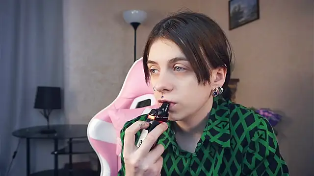 IleanaPishko online show from January 8, 2026, 7:47 am