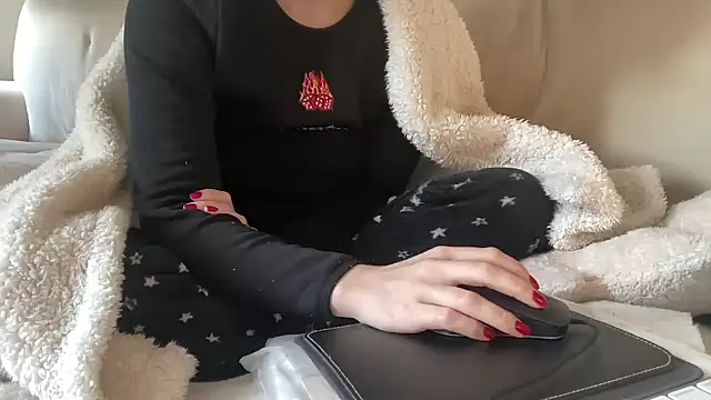 Snapshot of ijustturned18today chatting on December 22, 2025, 12:16 pm ijustturned18today online show from December 22, 2025, 12:16 pm