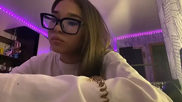 Ronnni Schmidt online show from December 18, 2025, 11:25 am