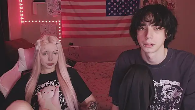 Snapshot of midnight_memories chatting on February 12, 2026, 1:05 am midnight memories online show from February 12, 2026, 1:05 am