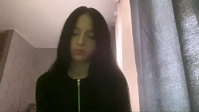 DianaBellas online show from December 20, 2025, 10:18 am