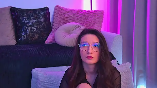 Snapshot of TheaMalekoo chatting on March 8, 2026, 8:06 am TheaMalekoo online show from March 8, 2026, 8:06 am