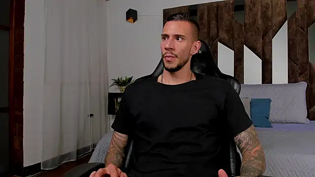 J king   online show from April 9, 2026, 11:44 pm