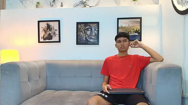 HORNY PRETTY online show from January 7, 2026, 7:30 pm