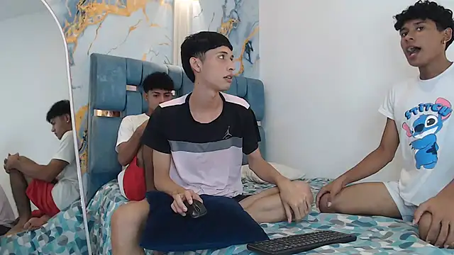 Snapshot of SWEET_RABBIT1 chatting on January 6, 2026, 7:29 pm SWEET RABBIT1 online show from January 6, 2026, 7:29 pm