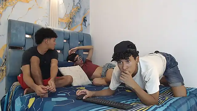 Snapshot of SWEET_RABBIT1 chatting on January 10, 2026, 7:53 pm SWEET RABBIT1 online show from January 10, 2026, 7:53 pm