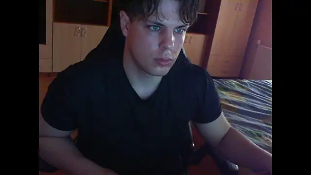 GymGuy0505 online show from February 23, 2026, 1:23 pm