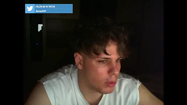 Snapshot of GymGuy0505 chatting on December 20, 2025, 12:02 am GymGuy0505 online show from December 20, 2025, 12:02 am