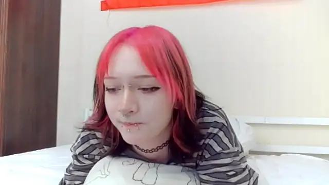 Shine Luna online show from February 24, 2026, 8:15 am