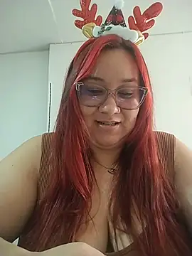 Snapshot of sharon_G chatting on December 14, 2025, 7:19 pm sharon G online show from December 14, 2025, 7:19 pm