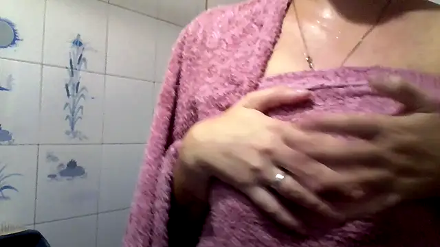 Snapshot of rubia_culonaa chatting on February 15, 2026, 9:58 pm rubia culonaa online show from February 15, 2026, 9:58 pm