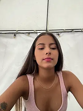 Snapshot of Valeria-escobar chatting on December 21, 2025, 1:24 pm Valeria-escobar online show from December 21, 2025, 1:24 pm