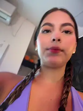 Valeria-escobar online show from May 16, 2026, 11:42 am