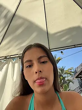 Snapshot of Valeria-escobar chatting on January 7, 2026, 1:49 pm Valeria-escobar online show from January 7, 2026, 1:49 pm