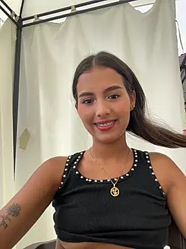 Snapshot of Valeria-escobar chatting on January 11, 2026, 1:51 pm Valeria-escobar online show from January 11, 2026, 1:51 pm