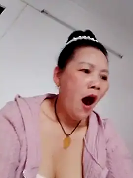 Snapshot of Cako-naka chatting on February 18, 2026, 9:17 am Cako-naka online show from February 18, 2026, 9:17 am