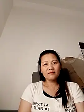 Snapshot of Cako-naka chatting on December 15, 2025, 3:40 pm Cako-naka online show from December 15, 2025, 3:40 pm