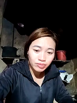 little-effy online show from March 18, 2026, 12:47 am